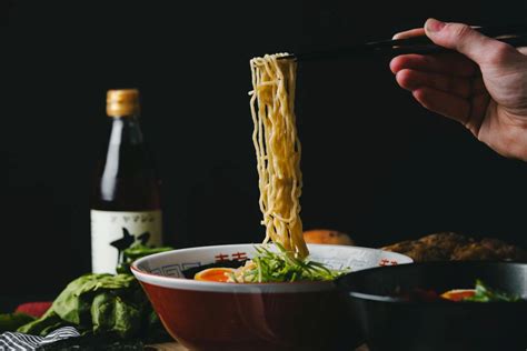 El Desafío del Ramen de Kenji: Una Batalla Culinaria Épica en el Corazón de Tokio